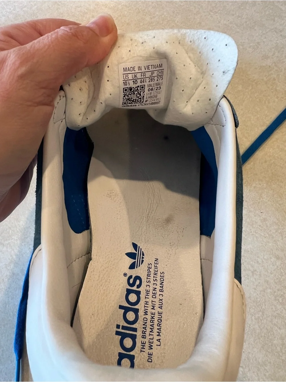 Adidas Gazelle Indoor Blue Bird Cloud White, Size 10.5 Used
